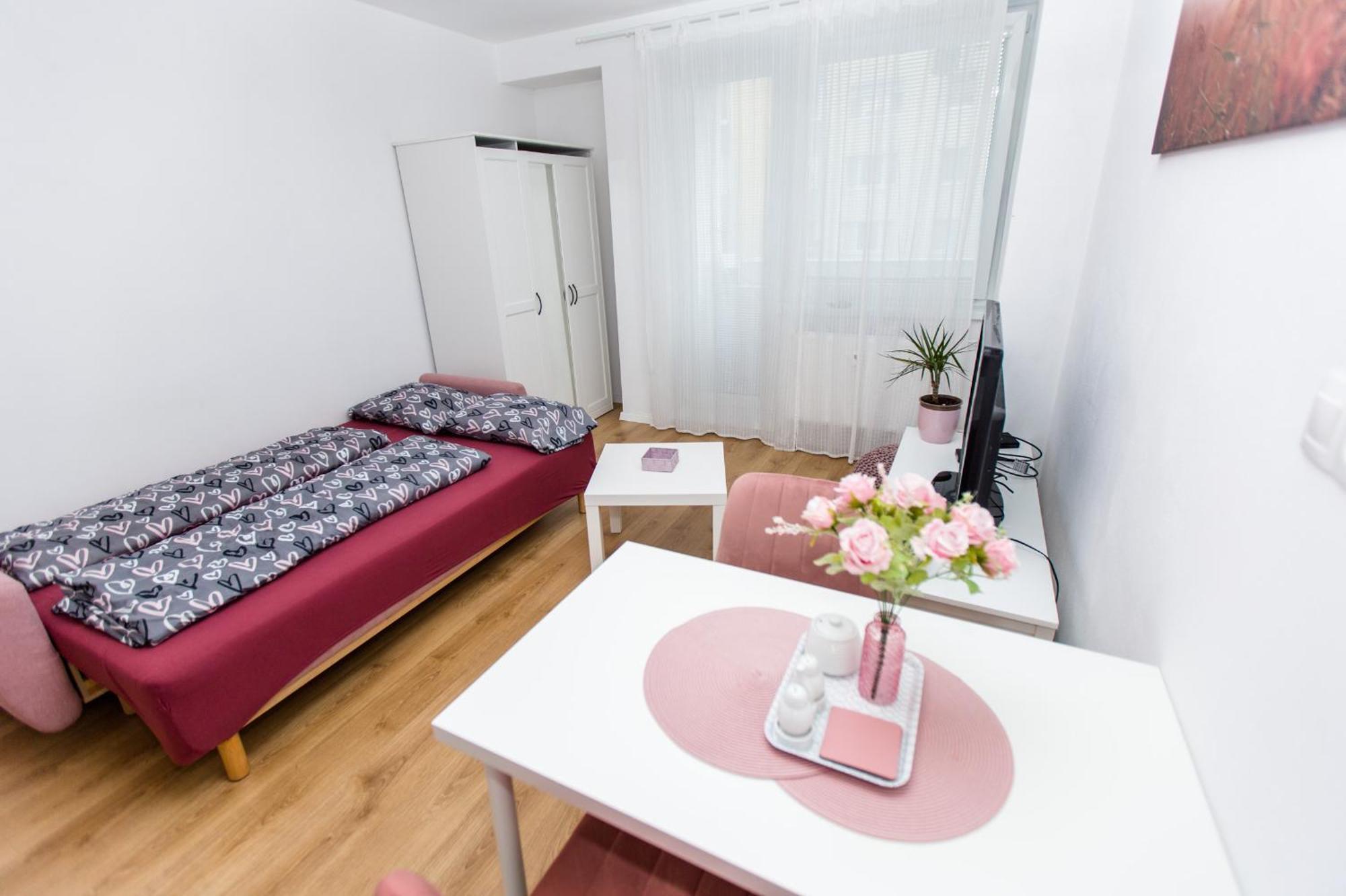Apartment Near The Ondrej Nepela Winter Stadium Bratislava Exterior foto