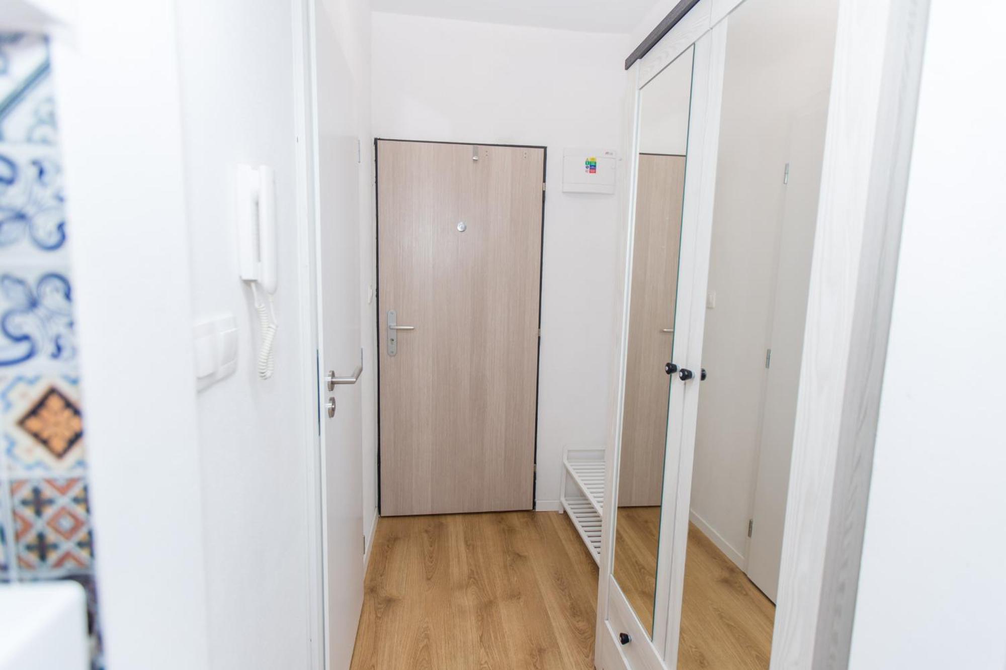 Apartment Near The Ondrej Nepela Winter Stadium Bratislava Exterior foto